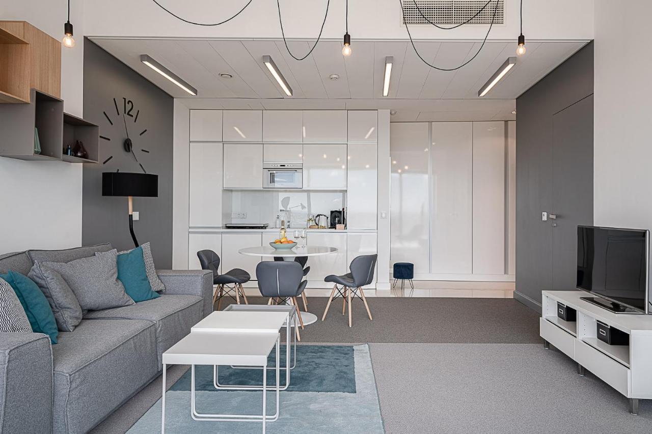 RentPlanet - Apartamenty Sky Tower Wrocław Eksteriør bilde